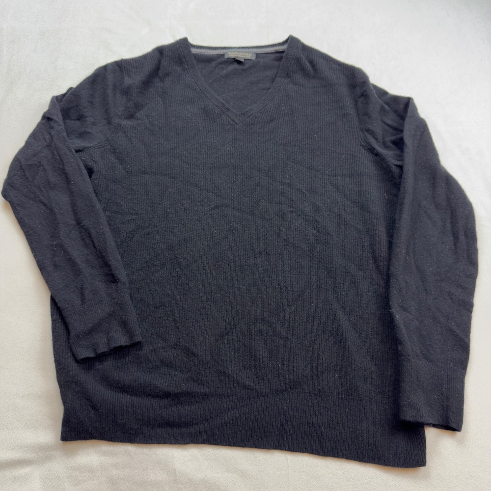 Banana Republic Men's Large V Neck Sweater Black Italian Yarn Merino‎ Wool Blend